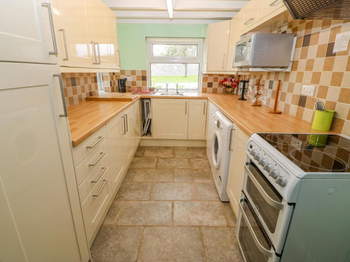 Tir Bedw Villa Ederyn Exterior photo
